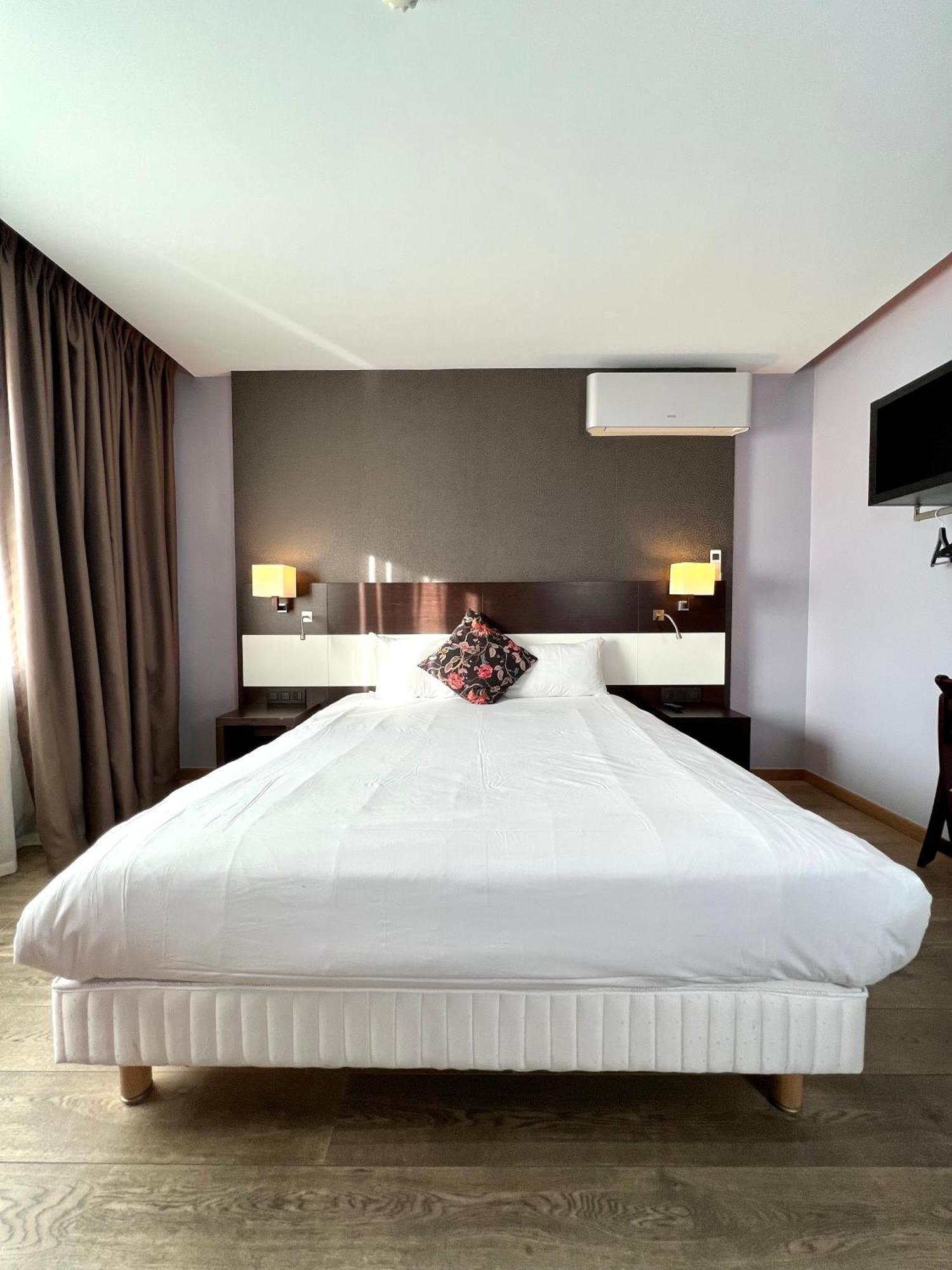 Skol L'Original Hotel Щрасен Екстериор снимка