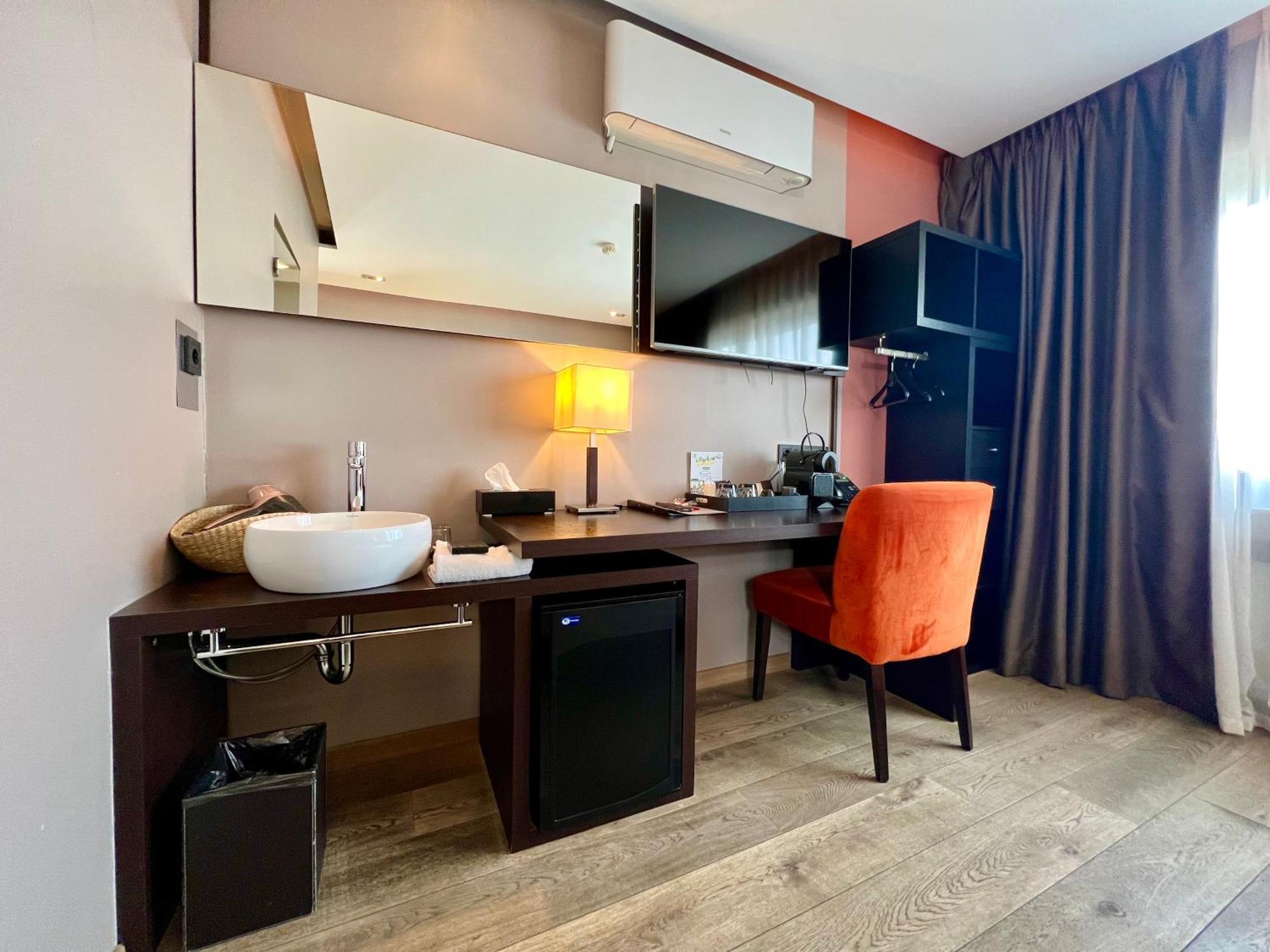 Skol L'Original Hotel Щрасен Екстериор снимка