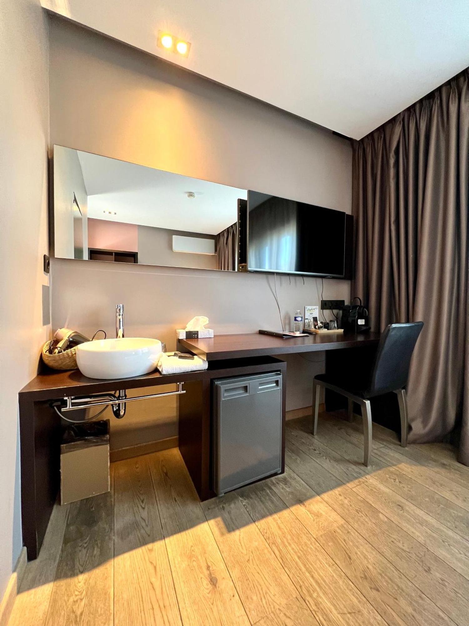 Skol L'Original Hotel Щрасен Екстериор снимка