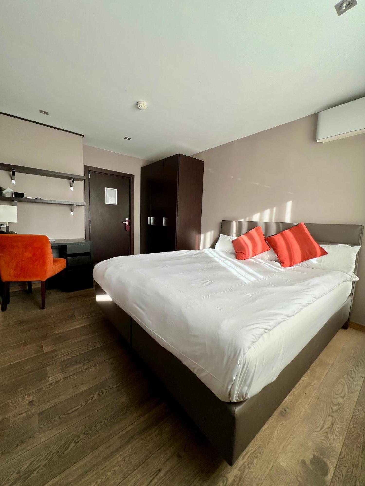 Skol L'Original Hotel Щрасен Екстериор снимка